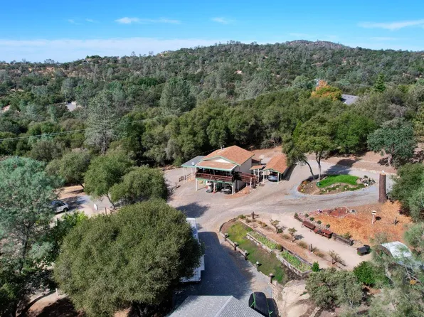 33270 Granite Dell Ct, Coarsegold, CA 93614