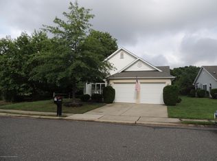 2306 N Chanticleer Ct, Toms River, NJ 08755
