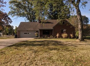 6812 Smith Rd, Middleburg Heights, OH