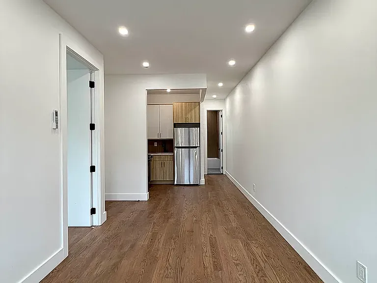 89 Veronica Pl #3D — Photo 6