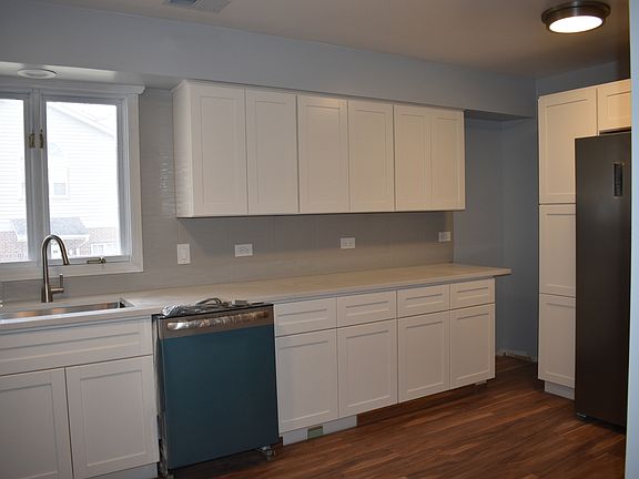 4th image of 8996 Archer Ave APT 2H