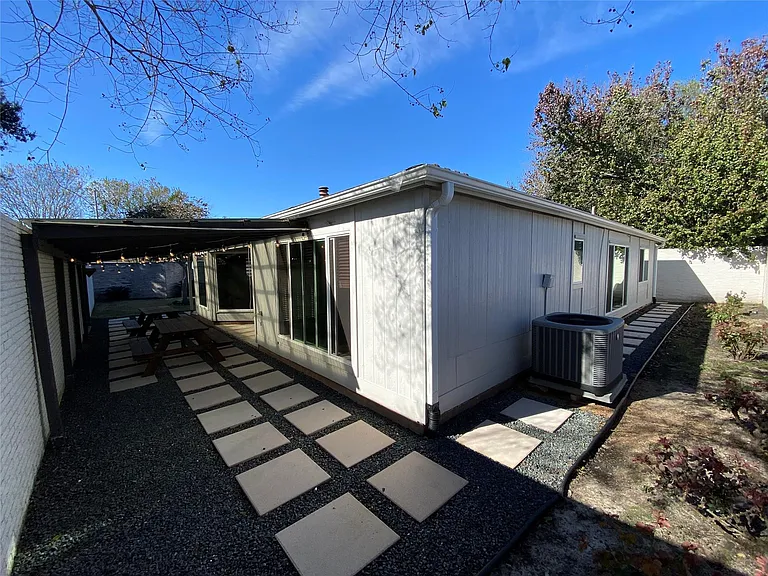 8310 Spring Wind Dr — Photo 17