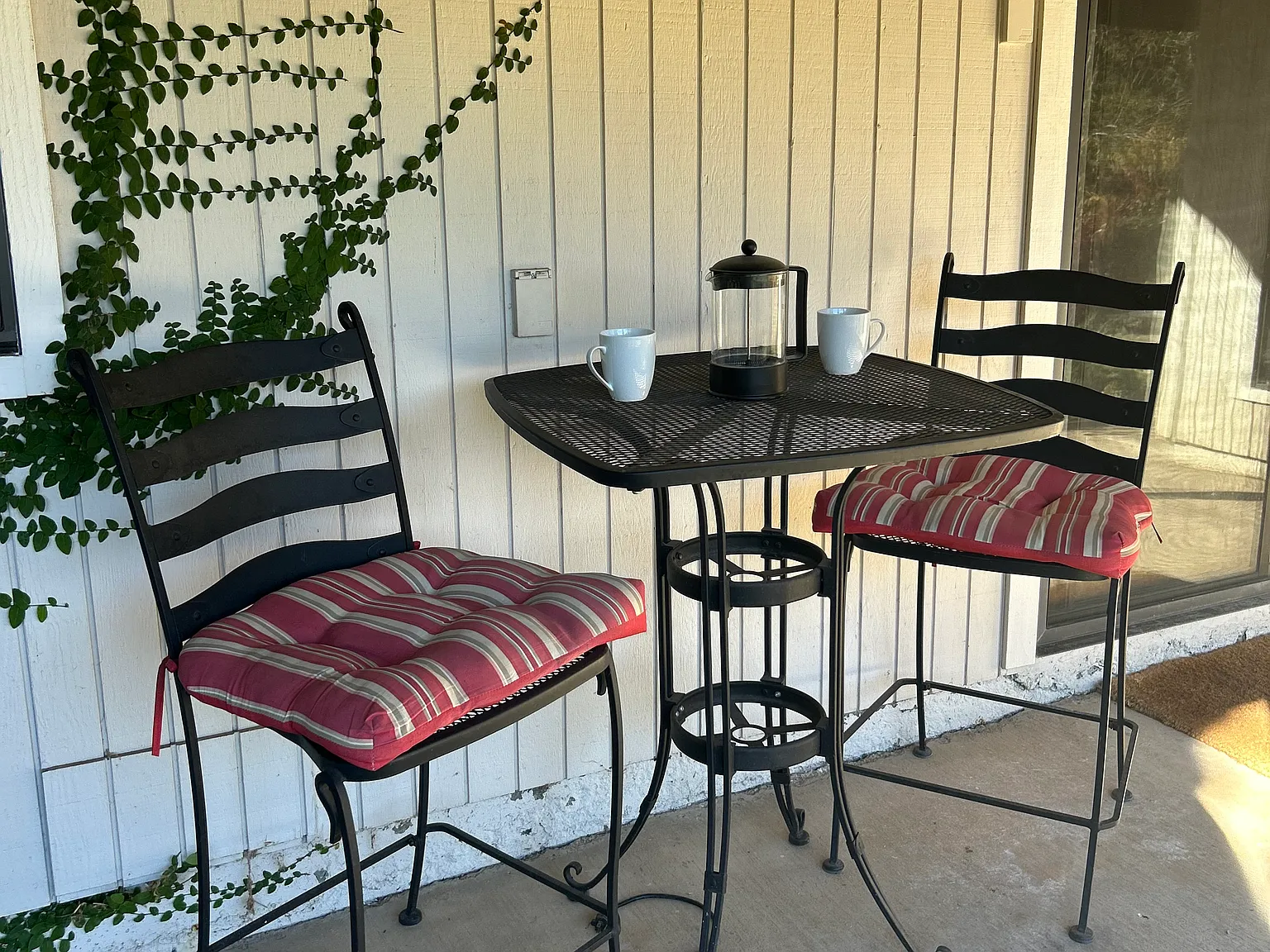 1 bed, 1012 sqft, $2,000 — Photo 3