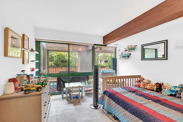 Rented by Douglas Elliman | media 14