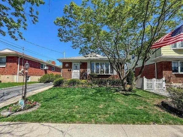 69 Reno Ave, Staten Island, NY 10306