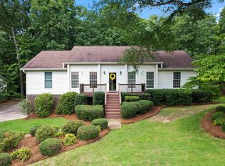 2706 Royal Ln, Pelham, AL 35124