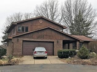 1966 Jacoby Rd, Akron, OH 44321