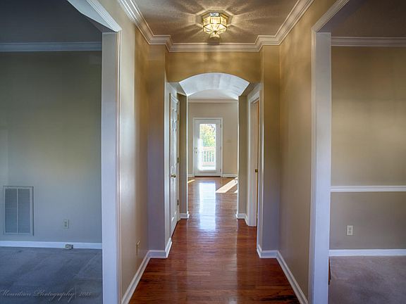 5th image of 8115 Elm Hill Cir #1