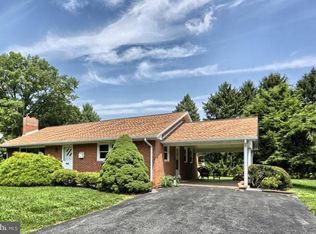 416 Hogestown Rd, Mechanicsburg, PA