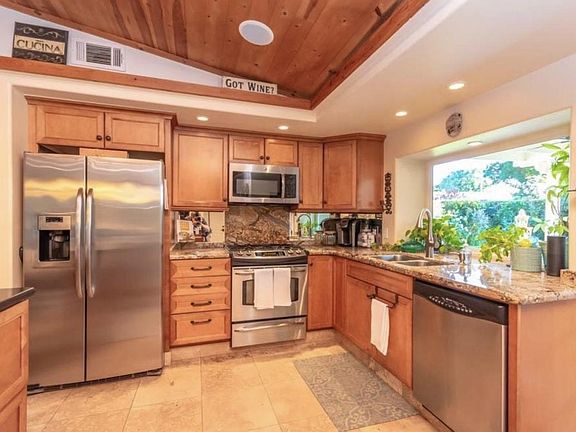 3rd image of 2279 Janette Ct
