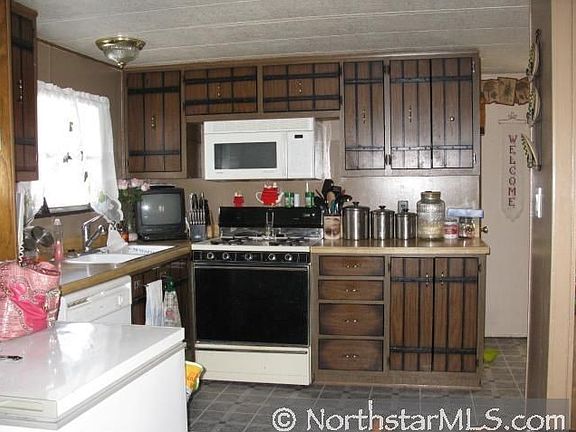 2nd image of 26741 Riverview Dr