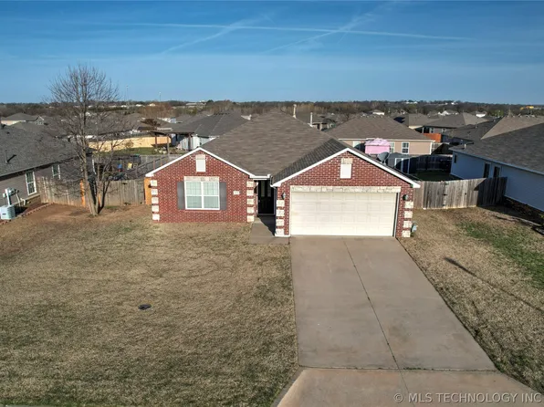 9278 S 254th East Ave, Broken Arrow, OK 74014