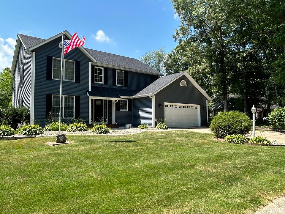 1st image of 423 Crimson Ln