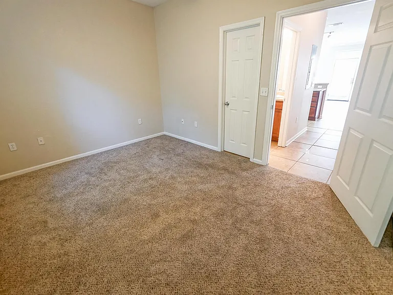 2400 Fred Smith Rd #204 — Photo 16
