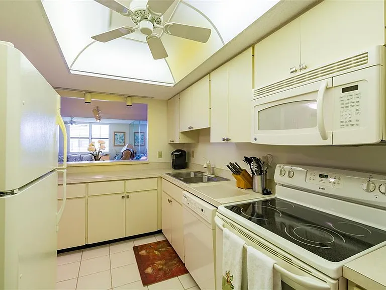 8767 Midnight Pass Rd #506F — Photo 11