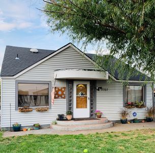 2707 Castlevale Rd, Yakima, WA, 98902