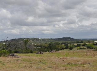 116 E Austin Sultemeier Moellering Rd, Fredericksburg, TX 78624