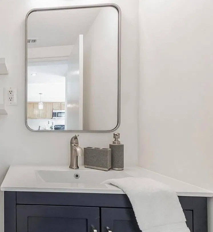 1 bed, 708 sqft, $1,612 — Photo 3