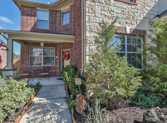 3rd image of 4723 Peninsula Garden Way