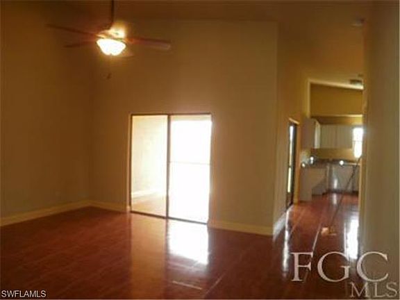 2nd image of 432 NE 16th Pl