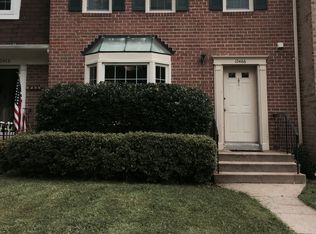 10466 White Granite Ct, Oakton, VA 22124