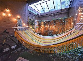 127 Meserole St APT 1B, Brooklyn, NY 11206