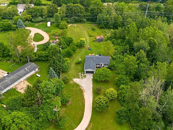 3rd image of 5891 Campbell Corners Dr