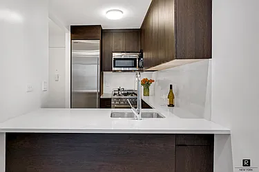 Rented by R New York