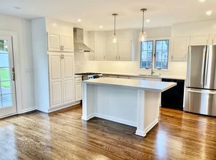 6 Palmer St, Cos Cob, CT 06807