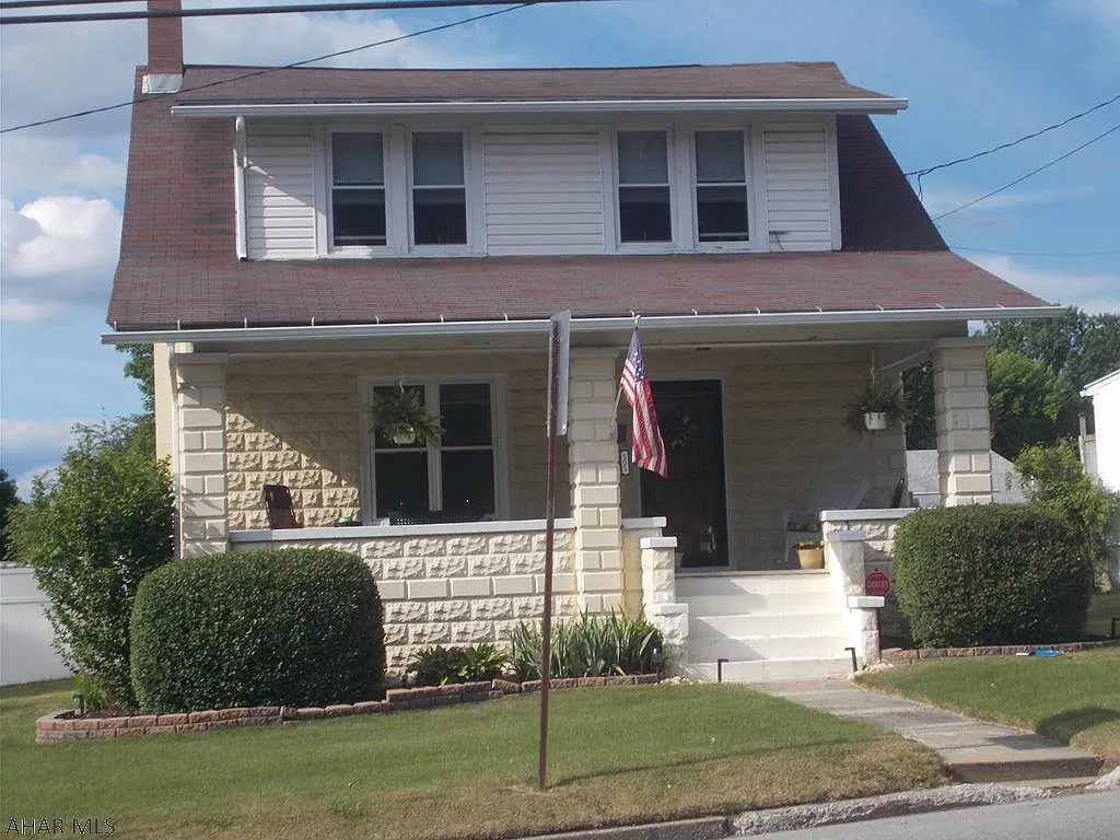 505 E Allegheny St photo 1