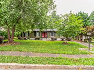 1449 Pine Ridge Dr, Gastonia, NC 28054