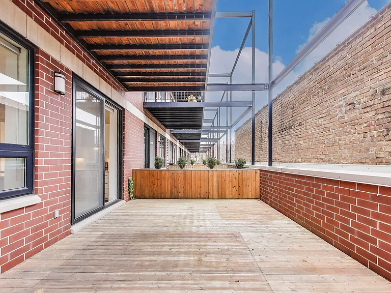 Laflin Place — Photo 16