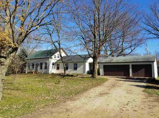 352 Biglow Rd, Brooklyn, WI 53521