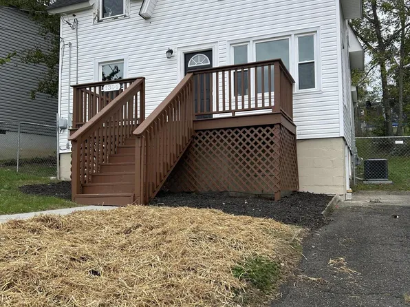 1304 4th St, Radford, VA 24141