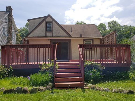 Huge deck!