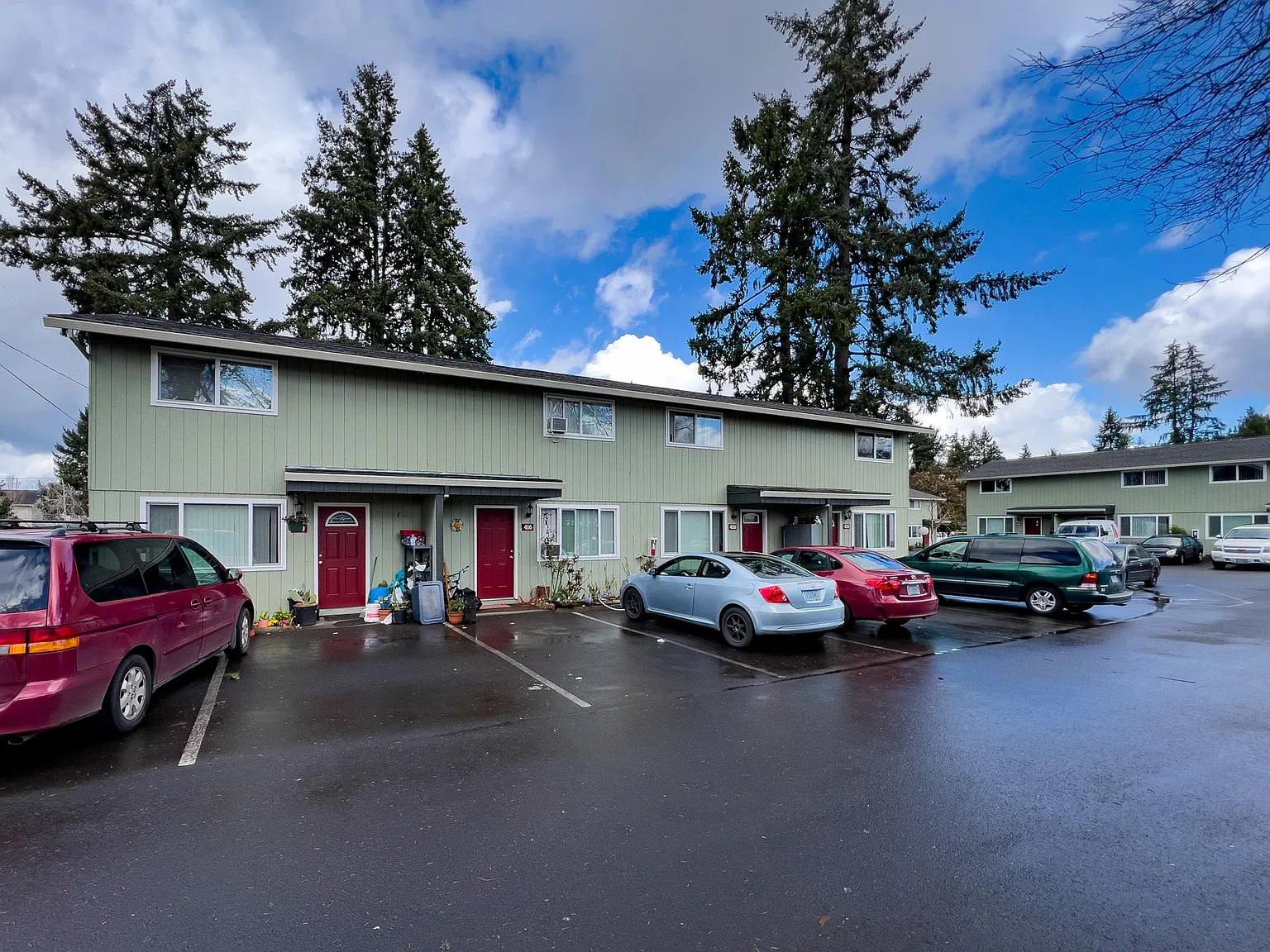 Brentwood Apartments — Photo 4