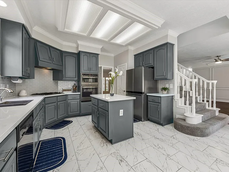 11818 Orchard Mountain Dr — Photo 3