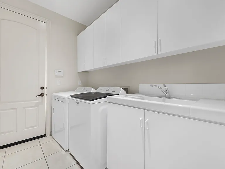 112 Tesori Dr — Photo 23