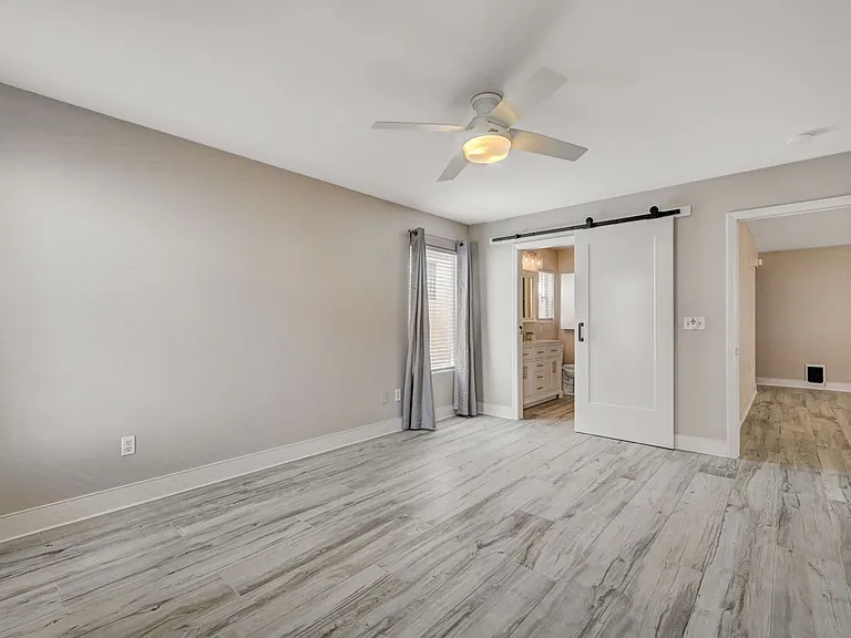 11092 Verismo St — Photo 17