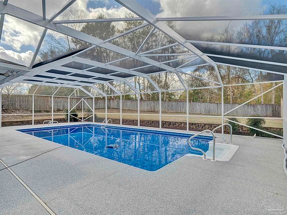 5th image of 1009 Fleming Dr