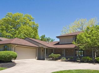 1214 Surfside Cir, Aurora, OH 44202