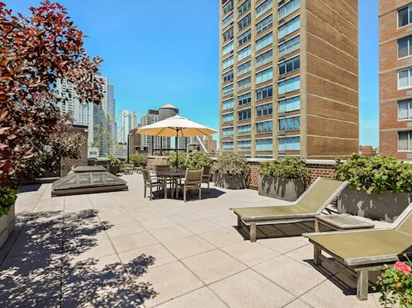 419 East 57th Street image 10 of 11