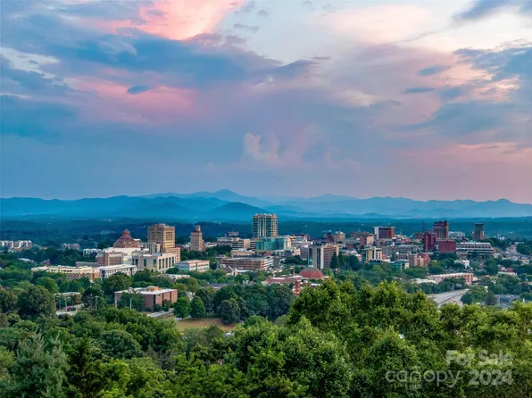 2 Cogswood Rd, Asheville, NC 28804