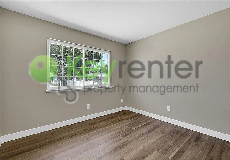 6140 Pinecreek Way — Photo 15