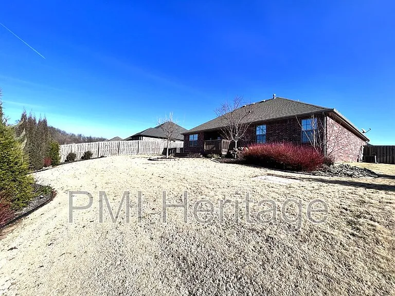 206 Peyton St — Photo 29