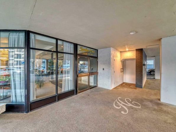 133 25th Ave SW #4B, Calgary, AB T2S 0K8