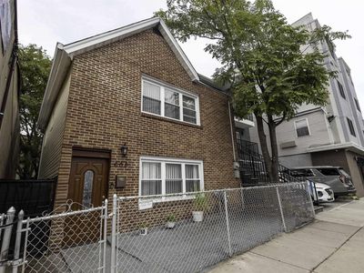 606 54th St, West New York, NJ, 07093