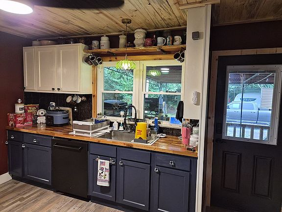 4th image of 2153 Lafayette Rd