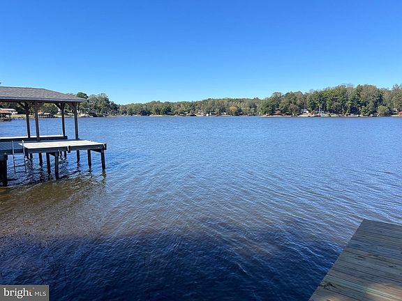 2nd image of 1134 S Lakeshore Dr