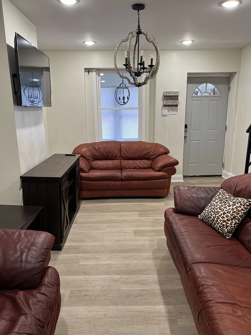2 Bedroom with office — Photo 1